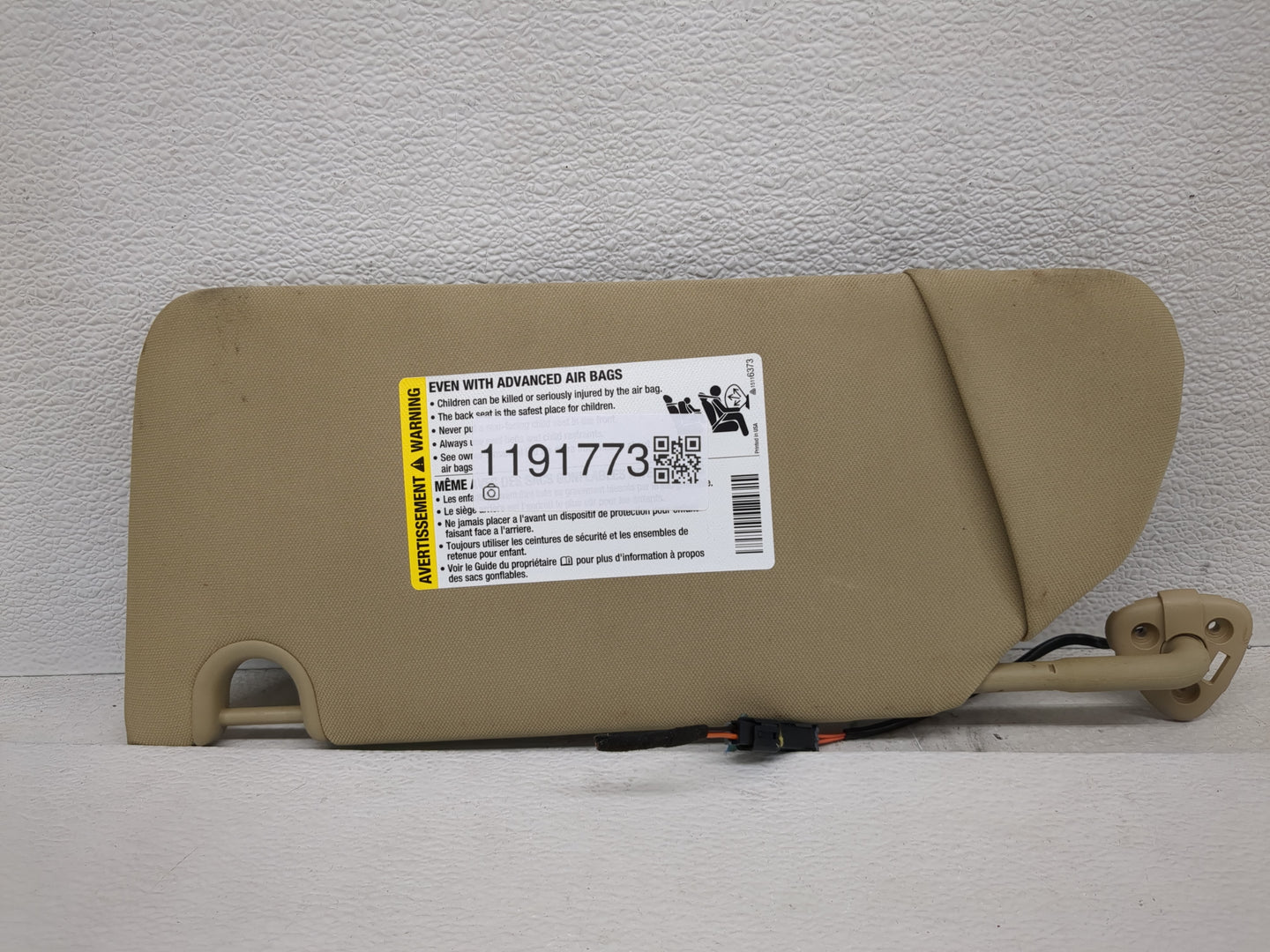 2006-2011 Buick Lucerne Sun Visor Shade Replacement Passenger Right Mirror Fits Fits 2006 2007 2008 2009 2010 2011 OEM Used 