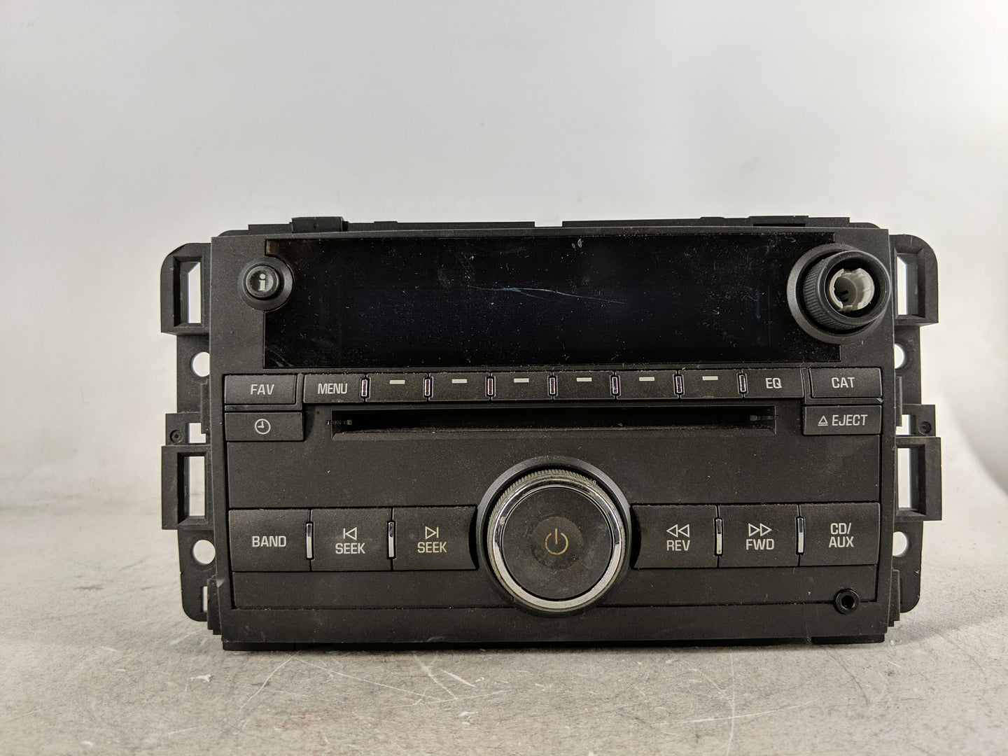 2006 Buick Lucerne Radio AM FM Cd Player Receiver Replacement P/N:15871700 Fits OEM Used Auto Parts - Oemusedautoparts1.com