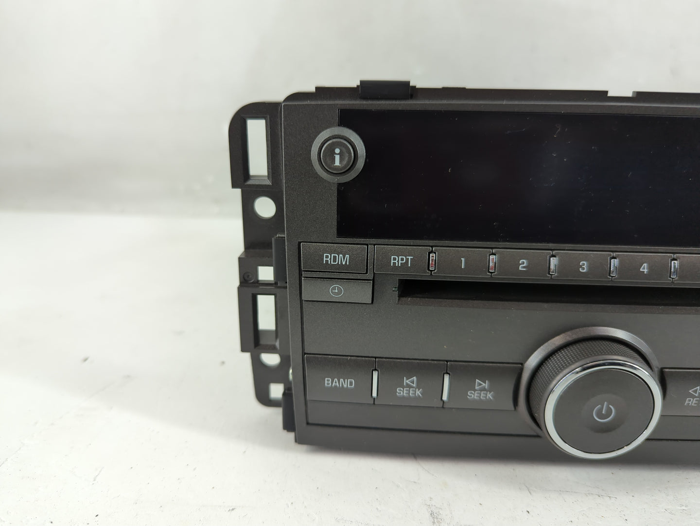 2006 Buick Lucerne Radio AM FM Cd Player Receiver Replacement P/N:15797874 Fits OEM Used Auto Parts - Oemusedautoparts1.com