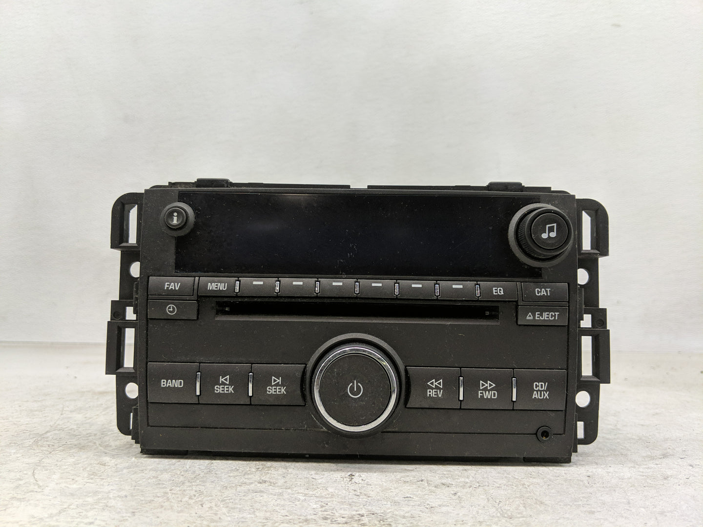 2006 Buick Lucerne Radio AM FM Cd Player Receiver Replacement P/N:15871700 Fits OEM Used Auto Parts - Oemusedautoparts1.com