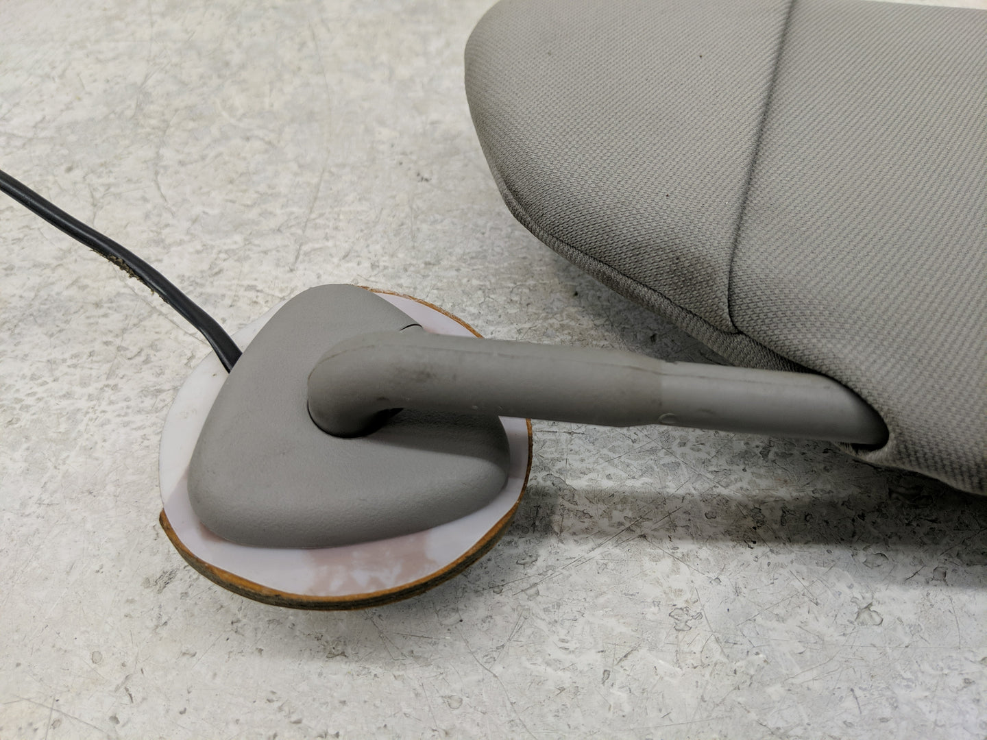 2006-2011 Buick Lucerne Sun Visor Shade Replacement Driver Left Mirror Fits Fits 2006 2007 2008 2009 2010 2011 OEM Used Auto