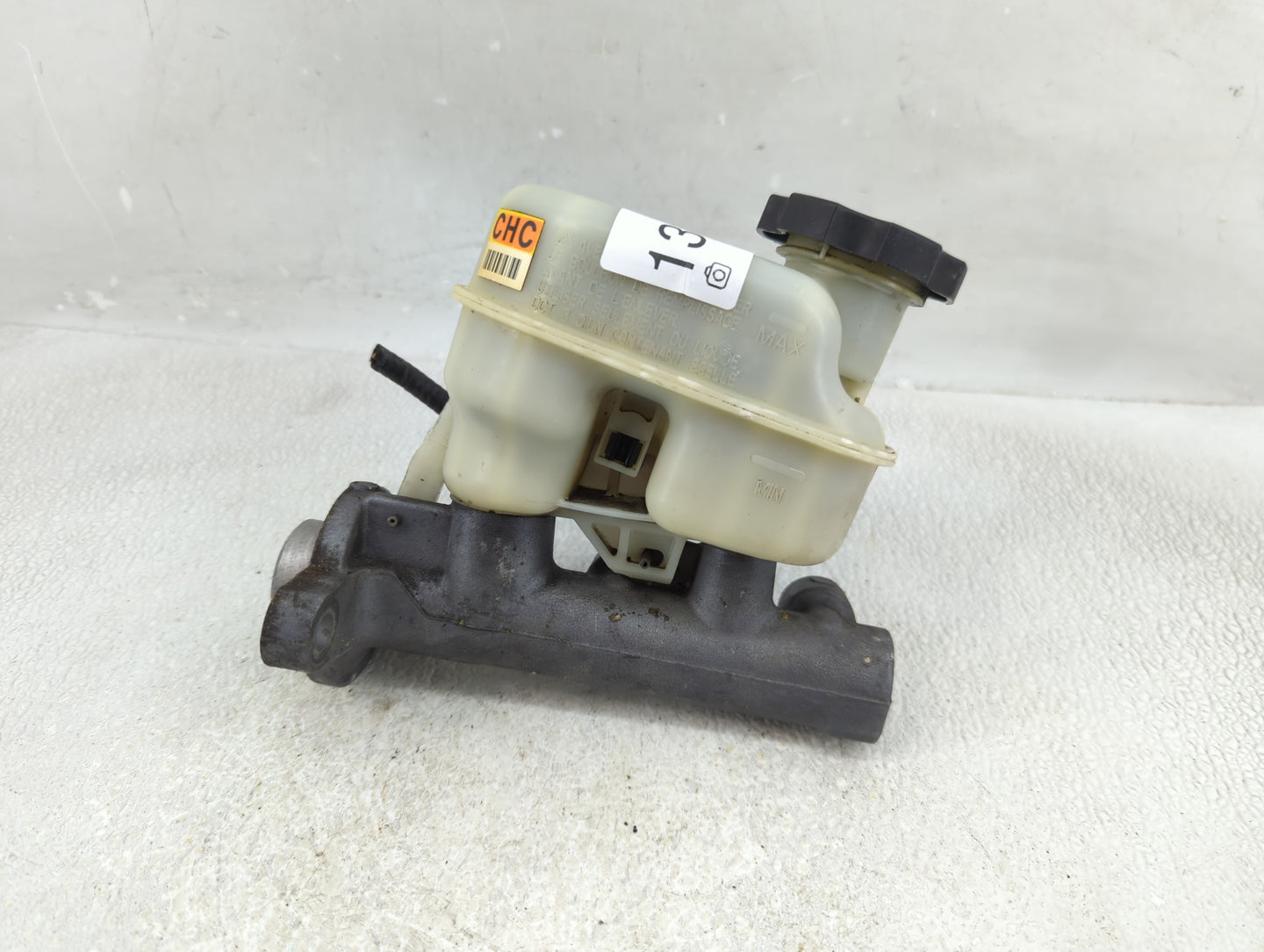 2006-2008 Buick Lucerne Brake Master Cylinder - Oemusedautoparts1.com