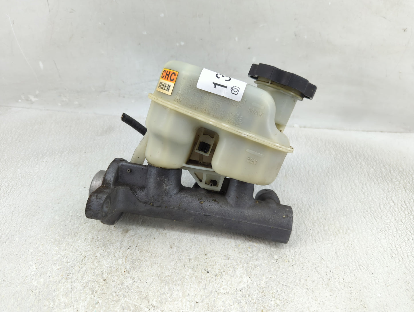 2006-2008 Buick Lucerne Brake Master Cylinder - Oemusedautoparts1.com