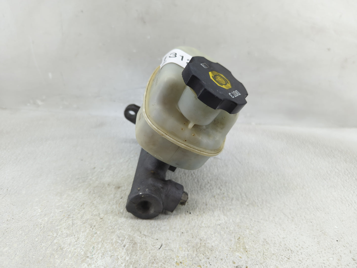 2006-2008 Buick Lucerne Brake Master Cylinder - Oemusedautoparts1.com