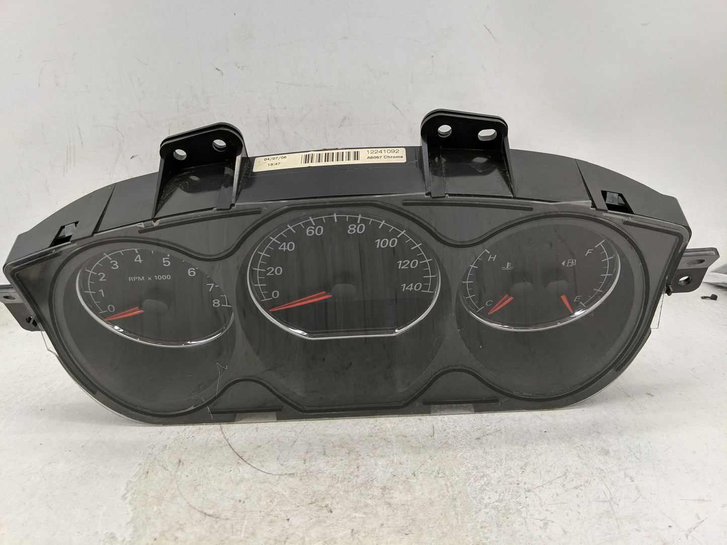 2006 Buick Lucerne Instrument Cluster Speedometer Gauges P/N:15853813 Fits OEM Used Auto Parts - Oemusedautoparts1.com