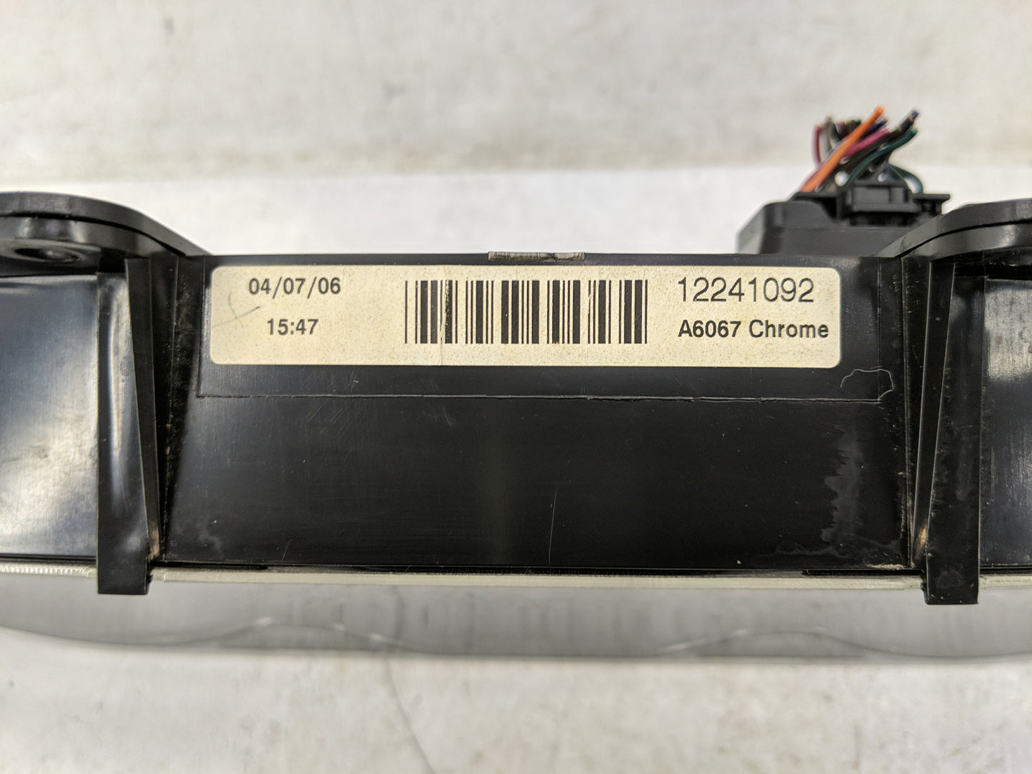 2006 Buick Lucerne Instrument Cluster Speedometer Gauges P/N:15853813 Fits OEM Used Auto Parts - Oemusedautoparts1.com