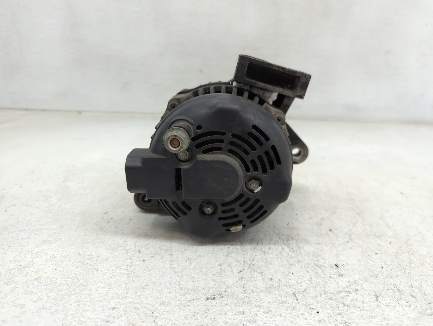 2006-2011 Buick Lucerne Alternator Replacement Generator Charging Assembly Engine OEM Fits Fits 2006 2007 2008 2009 2010 201