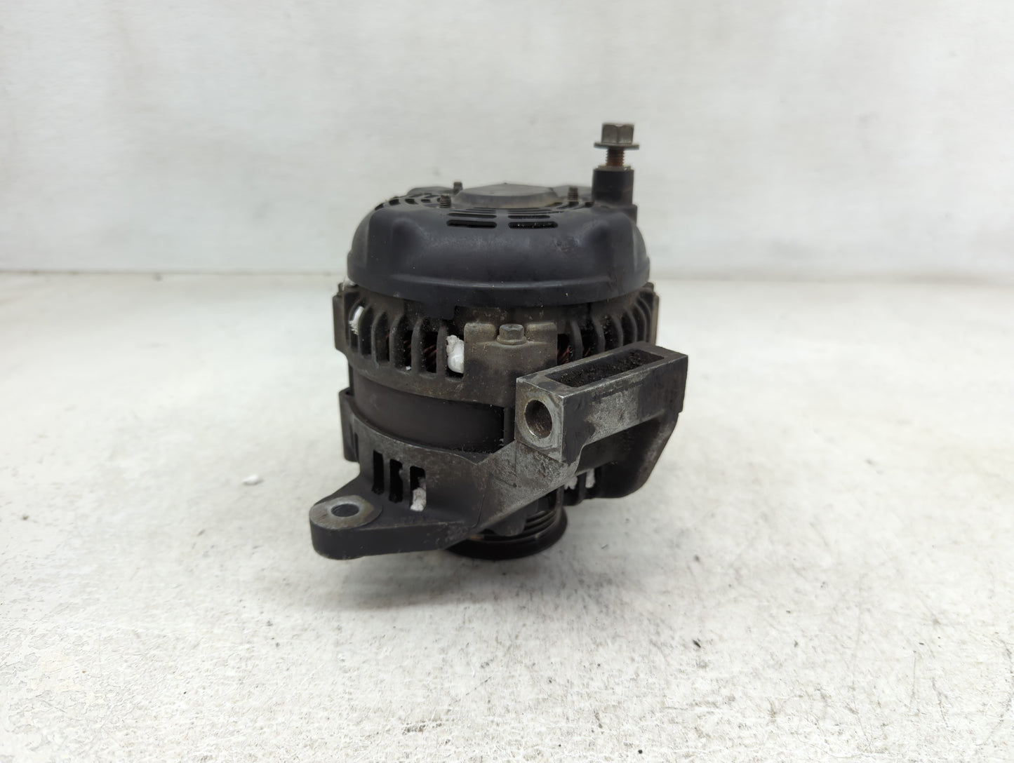 2006-2011 Buick Lucerne Alternator Replacement Generator Charging Assembly Engine OEM Fits Fits 2006 2007 2008 2009 2010 201
