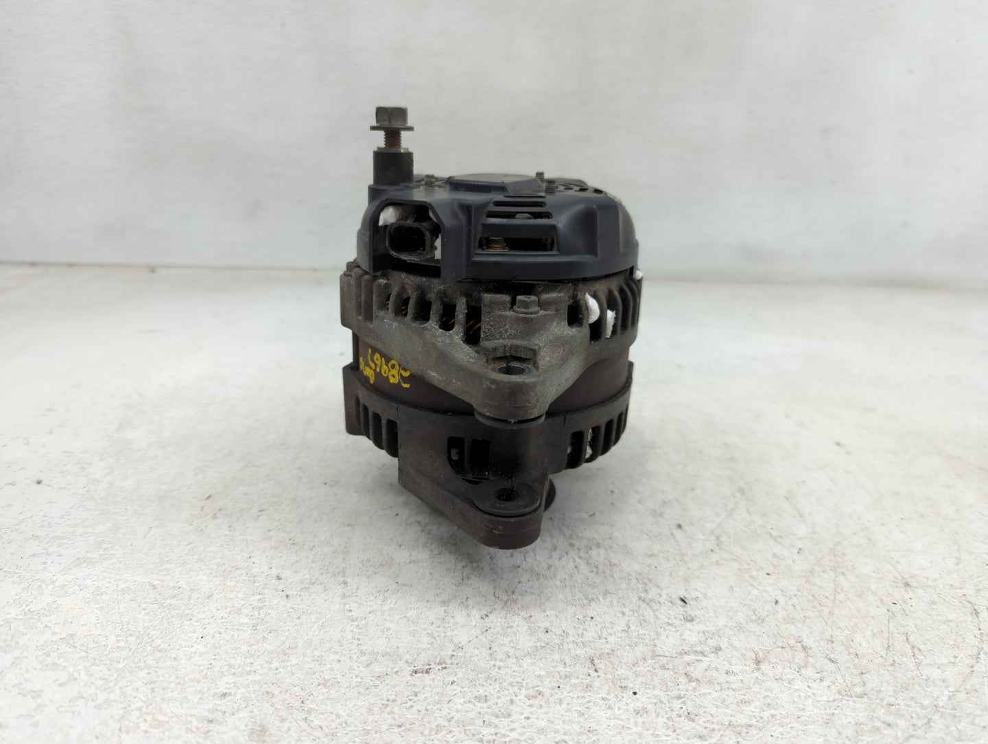 2006-2011 Buick Lucerne Alternator Replacement Generator Charging Assembly Engine OEM Fits Fits 2006 2007 2008 2009 2010 201