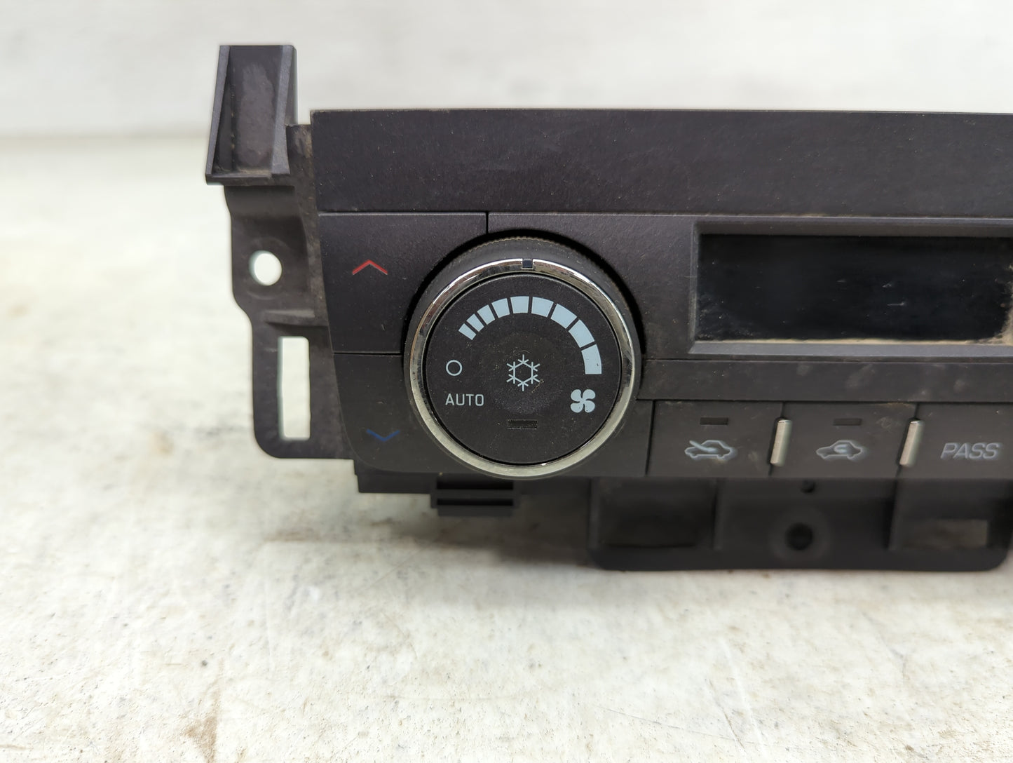 2006 Buick Lucerne Climate Control Module Temperature AC/Heater Replacement P/N:15861055 MX237000-1634 Fits OEM Used Auto Pa
