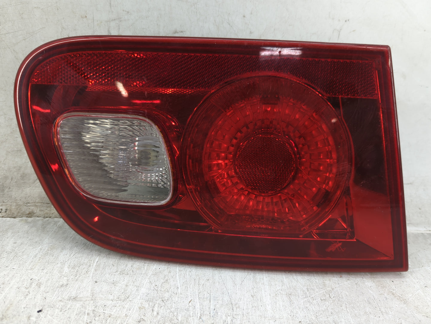 2006-2011 Buick Lucerne Tail Light Assembly Driver Left OEM P/N:25754857 Fits Fits 2006 2007 2008 2009 2010 2011 OEM Used Au