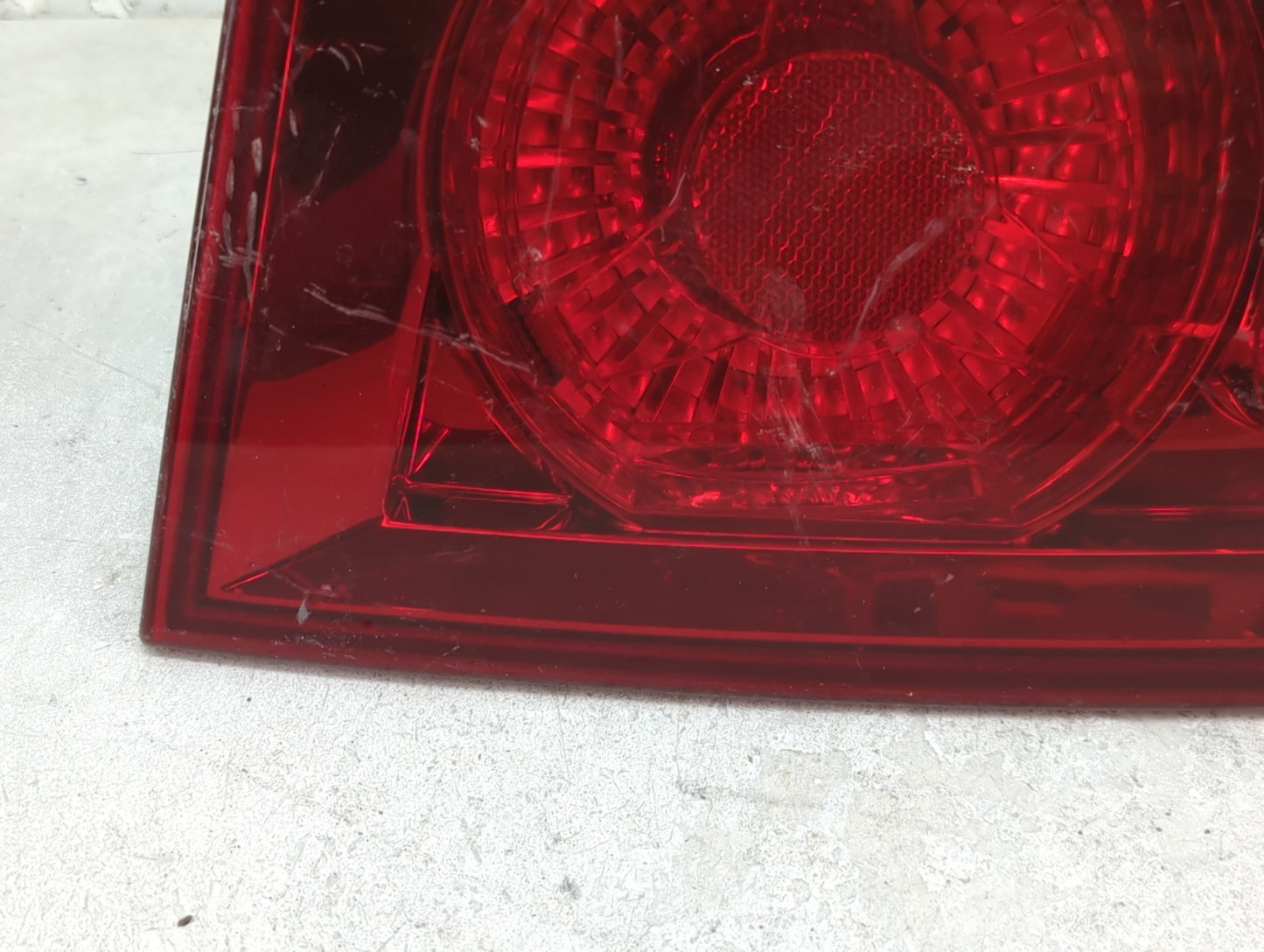 2006-2011 Buick Lucerne Tail Light Assembly Passenger Right OEM P/N:25754856 Fits Fits 2006 2007 2008 2009 2010 2011 OEM Use