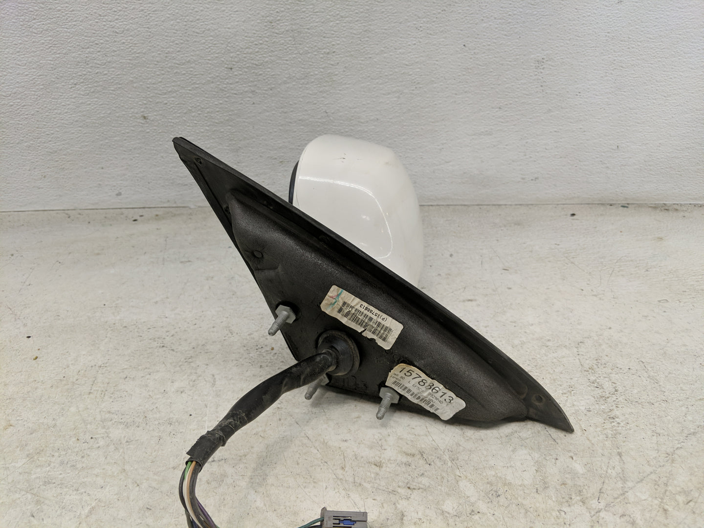 2006-2007 Buick Lucerne Driver Side View Mirror - Left Door Mirror OEM Used - Oemusedautoparts1.com