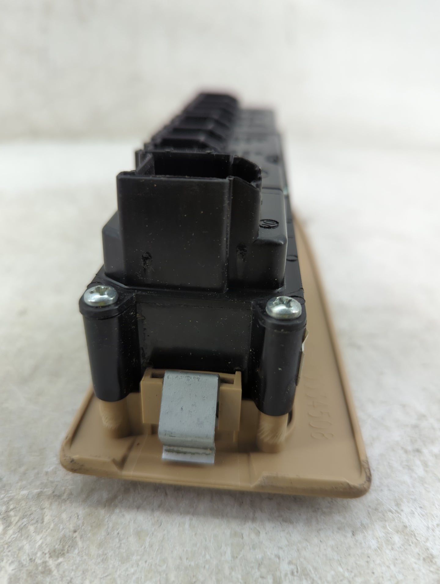 2006-2011 Buick Lucerne Master Power Window Switch Replacement Driver Side Left P/N:25754613 Fits OEM Used Auto Parts - Oemu