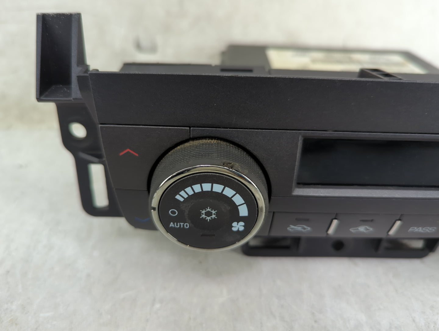 2006 Buick Lucerne Climate Control Module Temperature AC/Heater Replacement P/N:15861055 MX237000-1634 Fits OEM Used Auto Pa