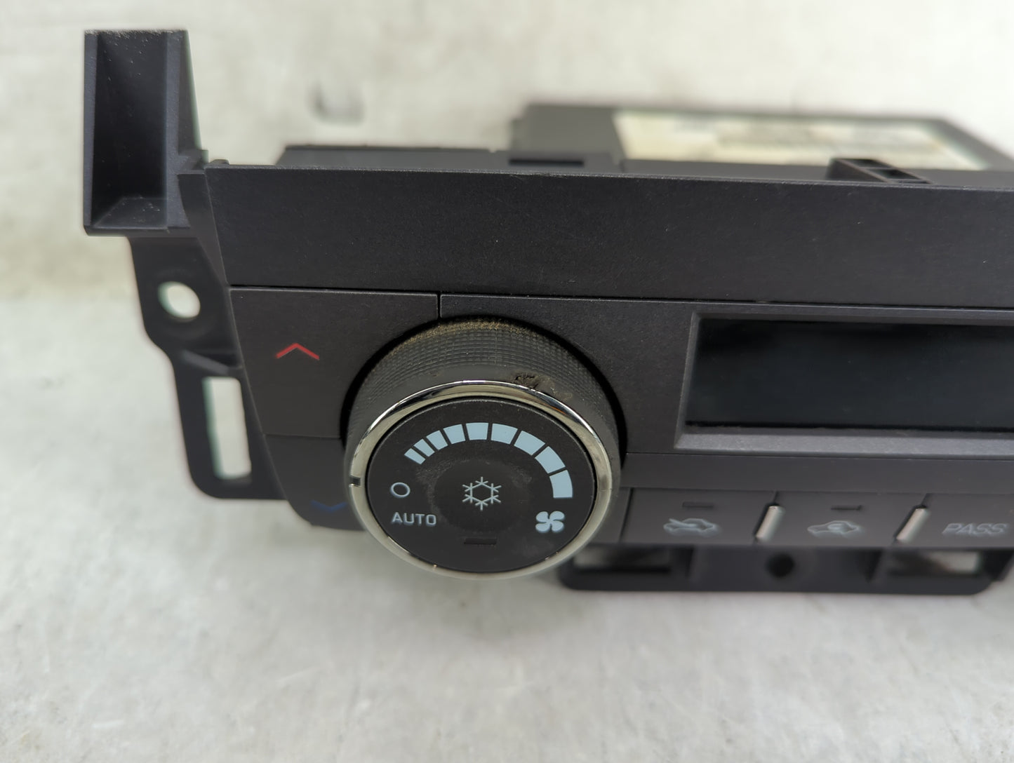 2006 Buick Lucerne Climate Control Module Temperature AC/Heater Replacement P/N:15861055 MX237000-1634 Fits OEM Used Auto Pa