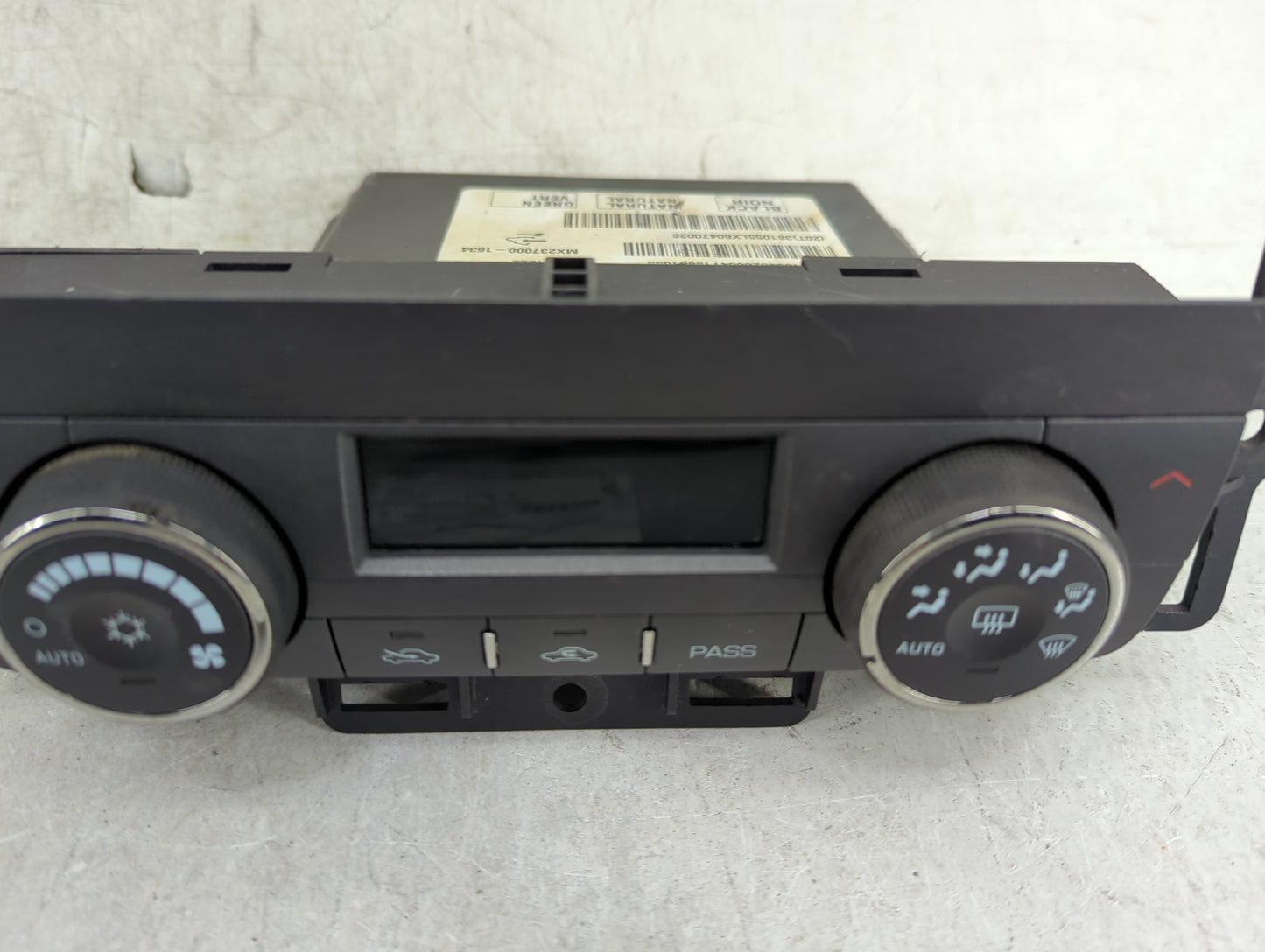 2006 Buick Lucerne Climate Control Module Temperature AC/Heater Replacement P/N:15861055 MX237000-1634 Fits OEM Used Auto Pa