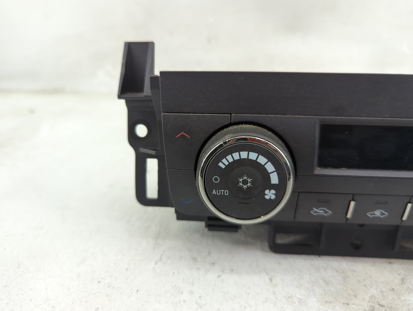 2006 Buick Lucerne Climate Control Module Temperature AC/Heater Replacement P/N:15861055 Fits OEM Used Auto Parts - Oemuseda