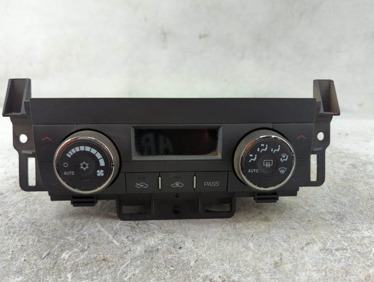 2006 Buick Lucerne Climate Control Module Temperature AC/Heater Replacement P/N:15861055 MX237000-1634 Fits OEM Used Auto Pa