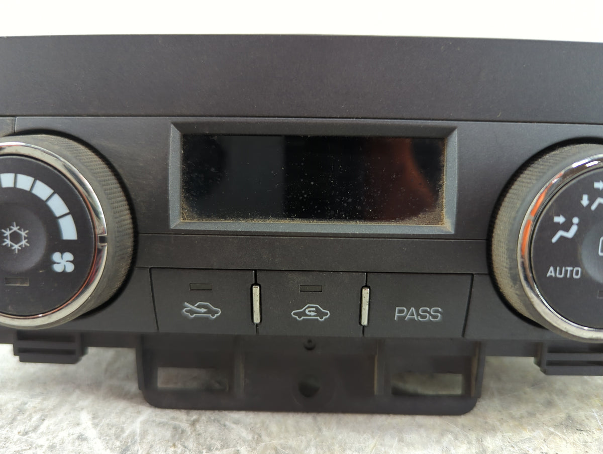 2006 Buick Lucerne Climate Control Module Temperature AC/Heater Replacement P/N:15861055 MX237000-1634 Fits OEM Used Auto Pa