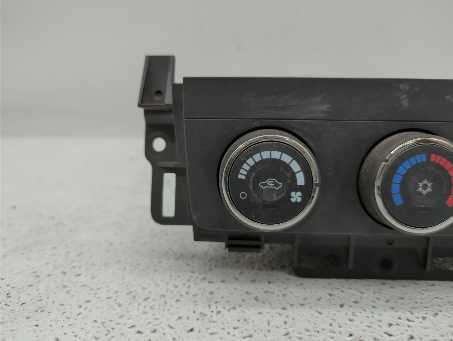 2006 Buick Lucerne Climate Control Module Temperature AC/Heater Replacement P/N:15817931 15861054 Fits OEM Used Auto Parts -