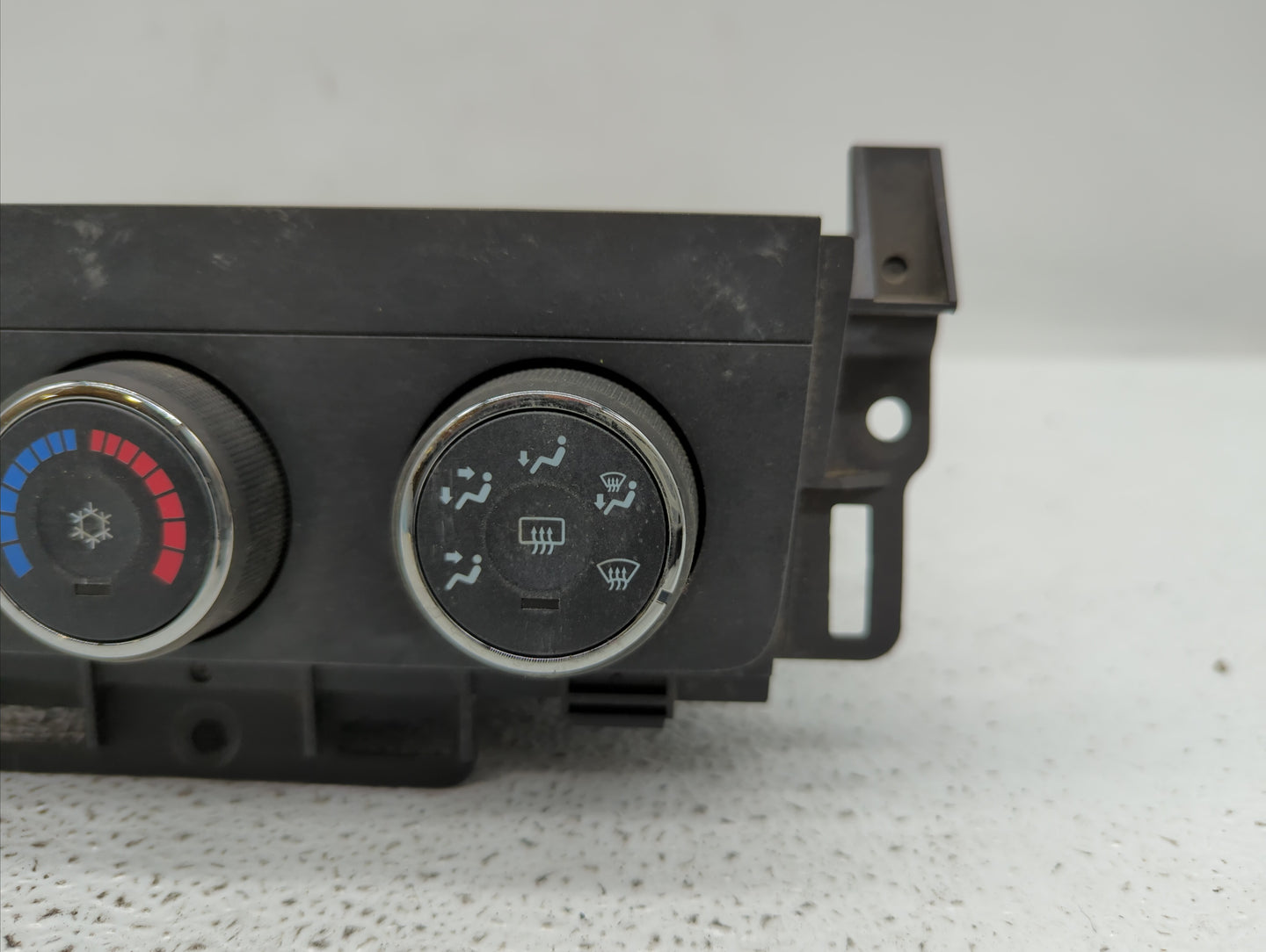 2006 Buick Lucerne Climate Control Module Temperature AC/Heater Replacement P/N:15817931 15861054 Fits OEM Used Auto Parts -
