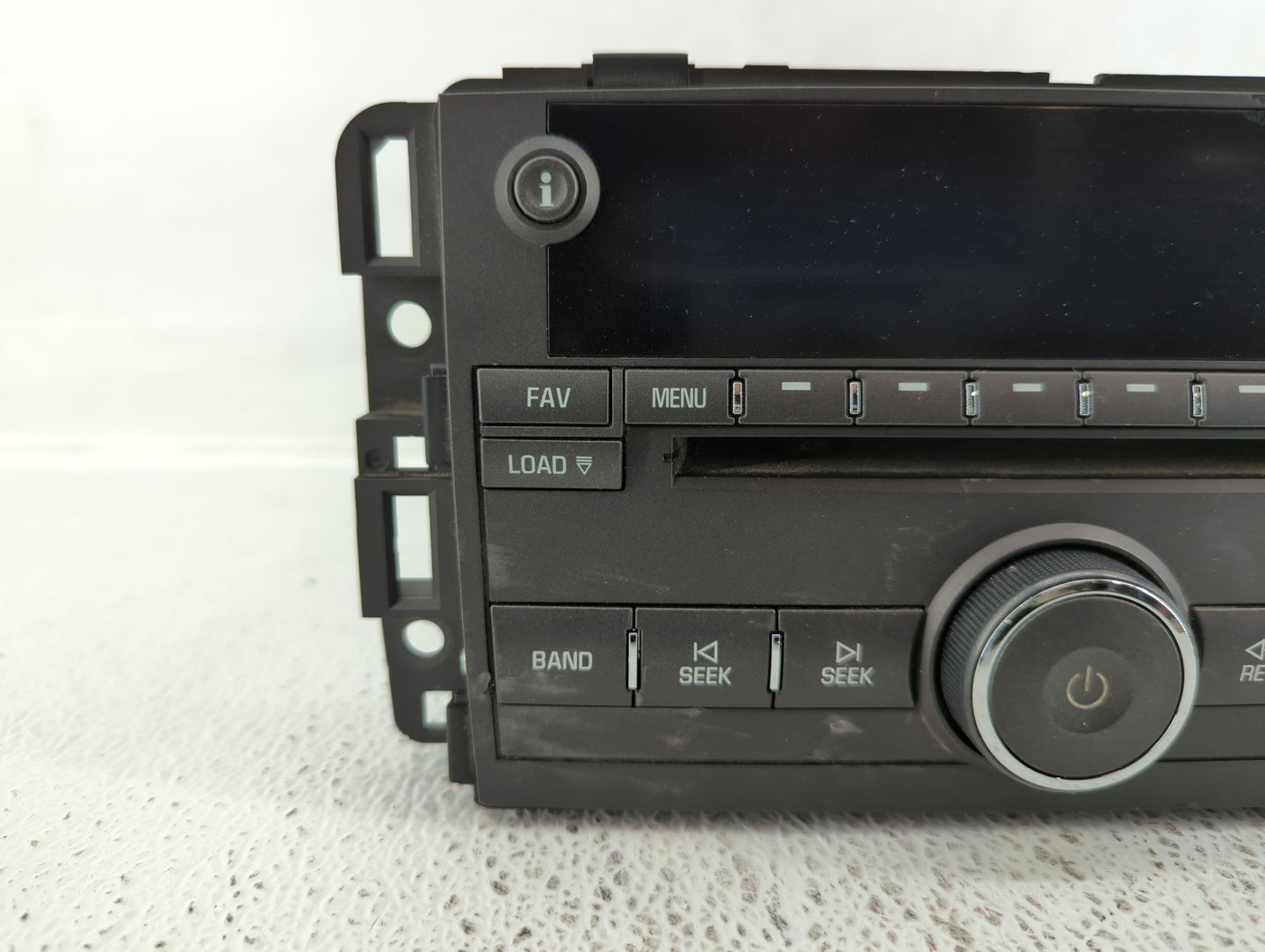 2006 Buick Lucerne Radio AM FM Cd Player Receiver Replacement P/N:15871701 Fits OEM Used Auto Parts - Oemusedautoparts1.com
