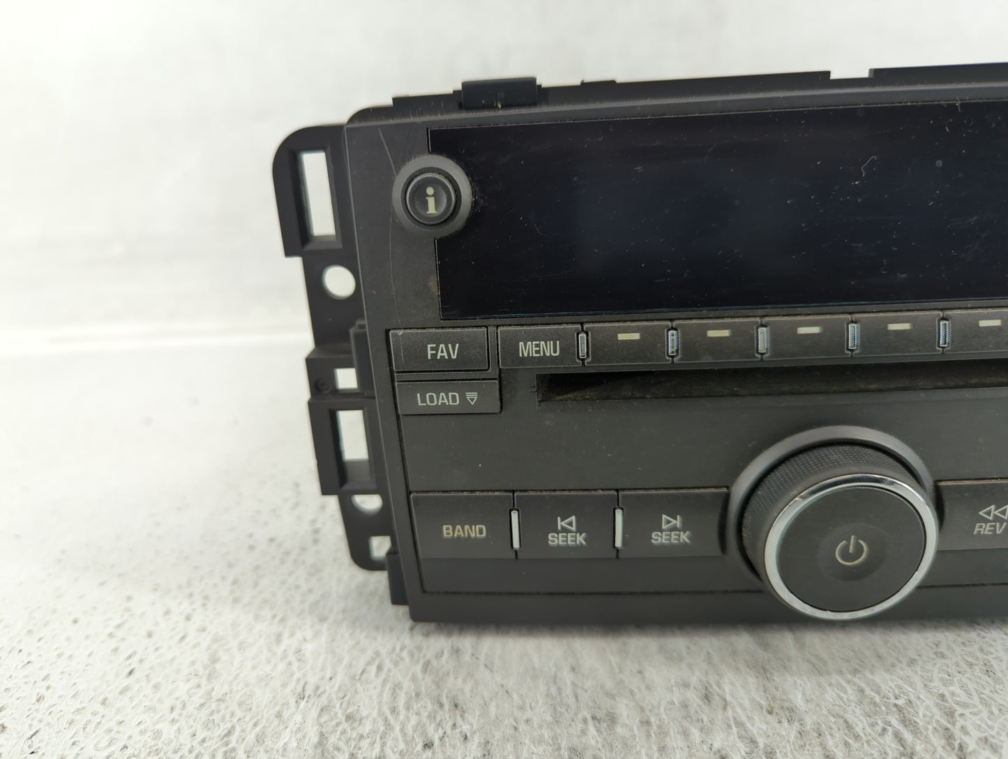 2006-2006 Buick Lucerne Am Fm Cd Player Radio Receiver - Oemusedautoparts1.com