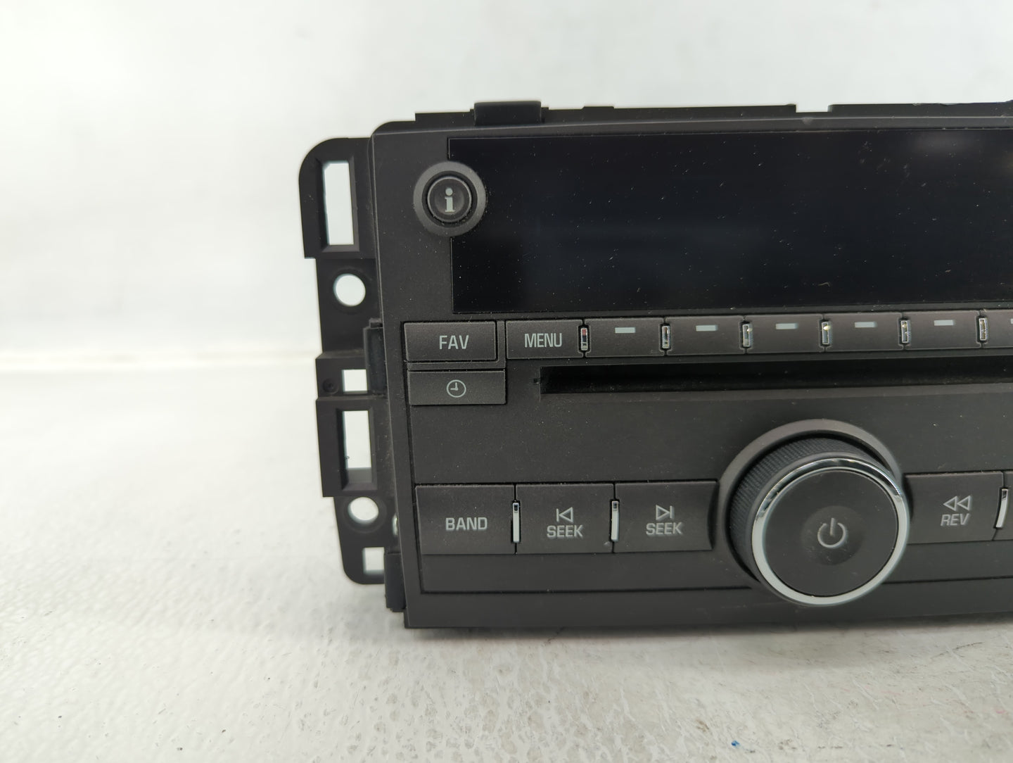2006 Buick Lucerne Radio AM FM Cd Player Receiver Replacement P/N:15871700 Fits OEM Used Auto Parts - Oemusedautoparts1.com