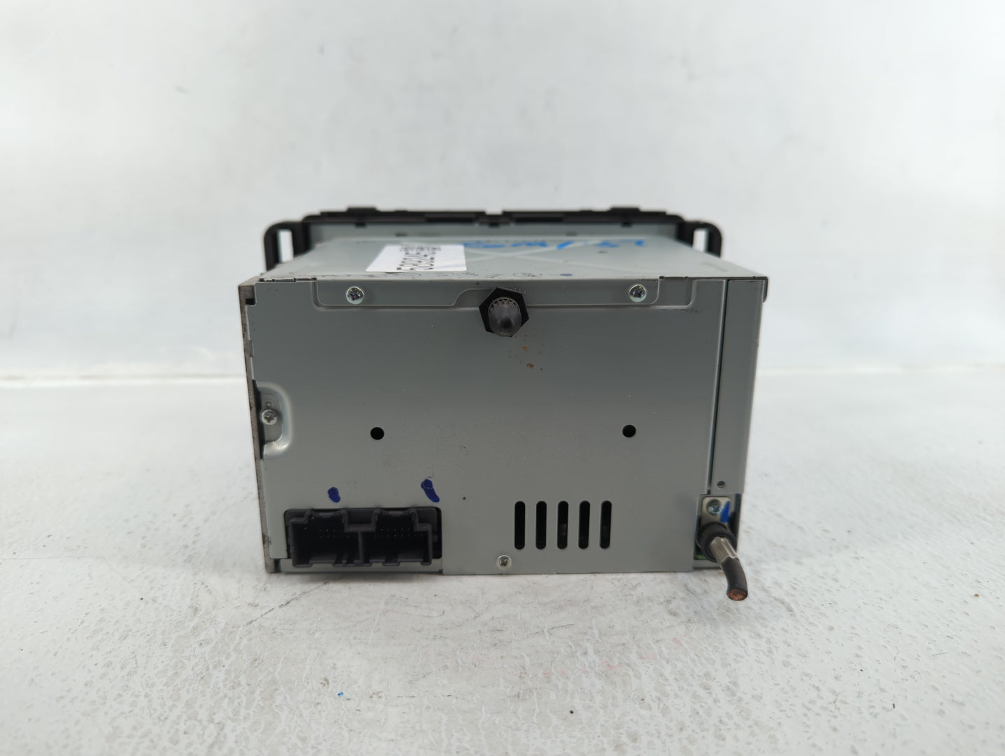 2006 Buick Lucerne Radio AM FM Cd Player Receiver Replacement P/N:15871700 Fits OEM Used Auto Parts - Oemusedautoparts1.com