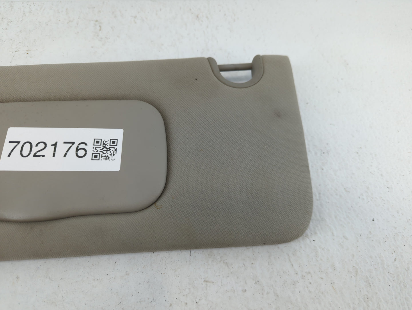 2006-2011 Buick Lucerne Sun Visor Shade Replacement Driver Left Mirror Fits Fits 2006 2007 2008 2009 2010 2011 OEM Used Auto