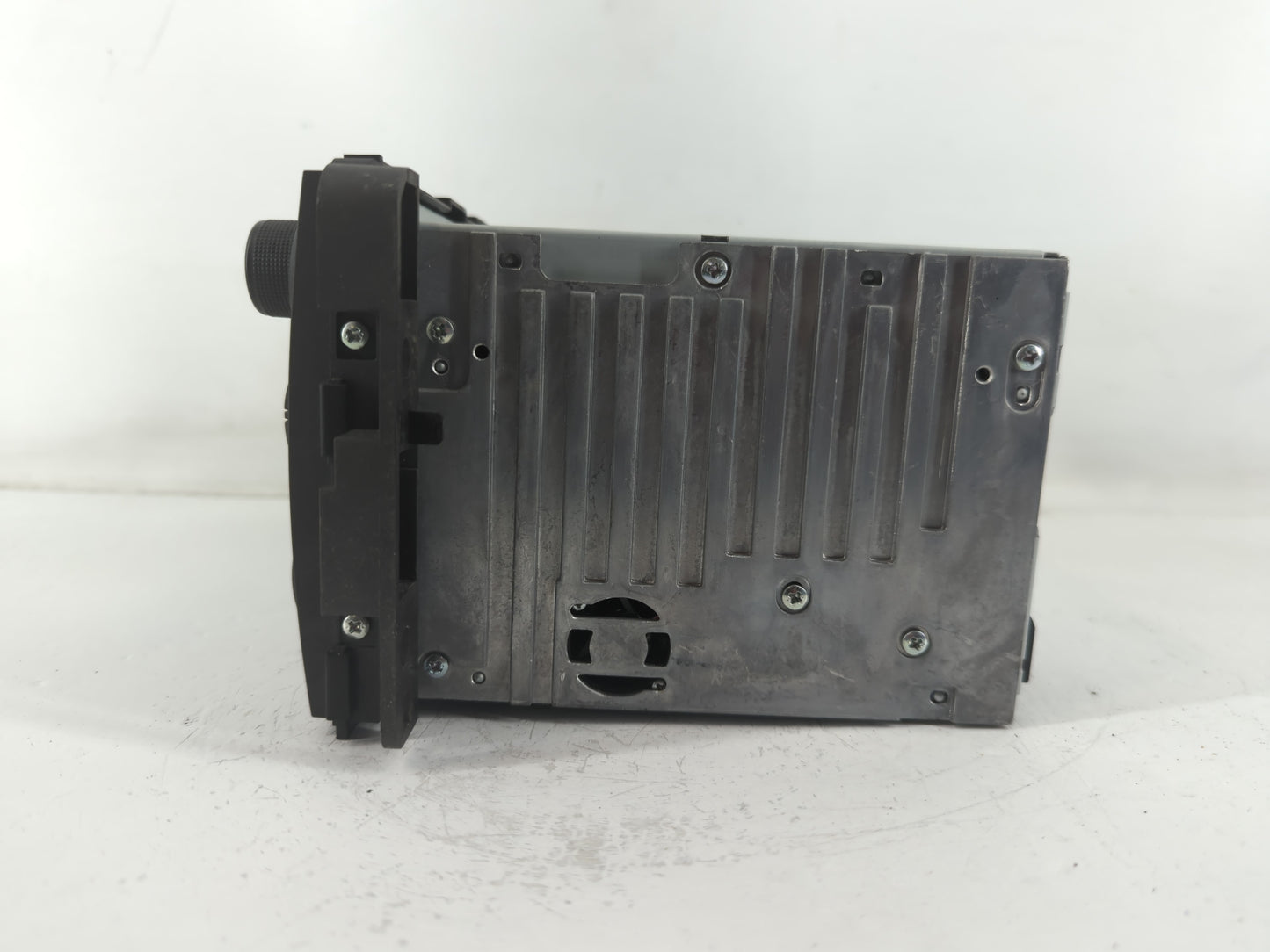 2006 Buick Lucerne Radio AM FM Cd Player Receiver Replacement P/N:15871700 Fits OEM Used Auto Parts - Oemusedautoparts1.com