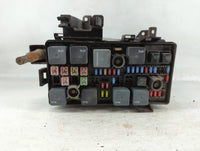 2006-2007 Buick Lucerne Fusebox Fuse Box Panel Relay Module P/N:15812664 Fits Fits 2006 2007 OEM Used Auto Parts - Oemusedau