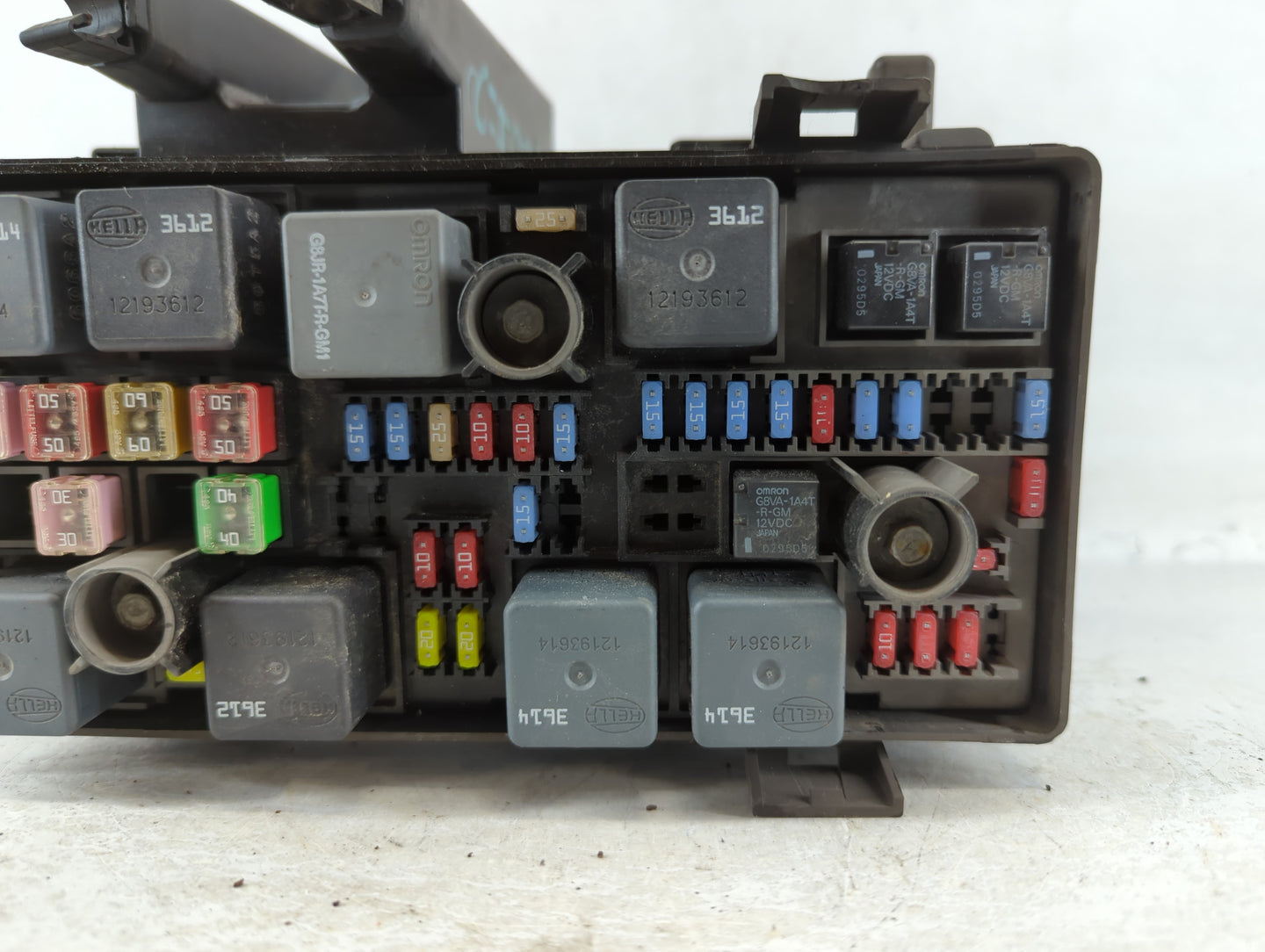 2006-2007 Buick Lucerne Fusebox Fuse Box Panel Relay Module P/N:15812664 Fits Fits 2006 2007 OEM Used Auto Parts - Oemusedau