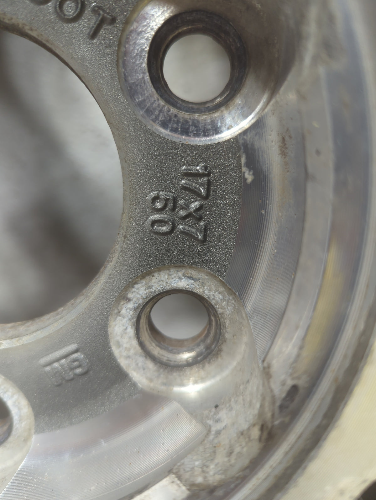 2004-2007 Buick Rainier Oem Wheel Rim 5043603 - Oemusedautoparts1.com