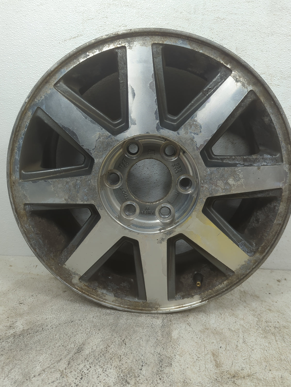 2004-2007 Buick Rainier Oem Wheel Rim 5043604 - Oemusedautoparts1.com