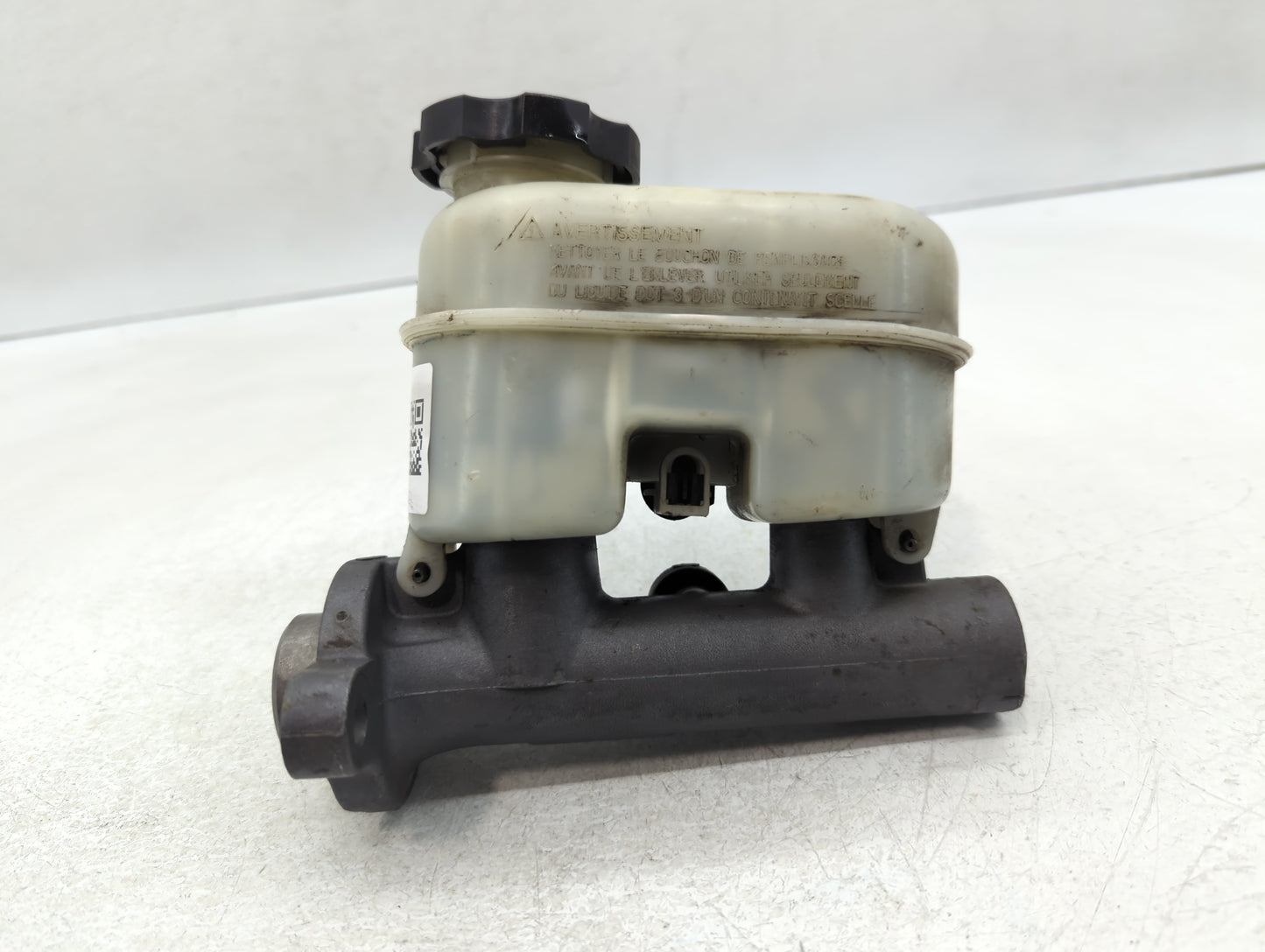 2006-2007 Buick Rainier Brake Master Cylinder - Oemusedautoparts1.com