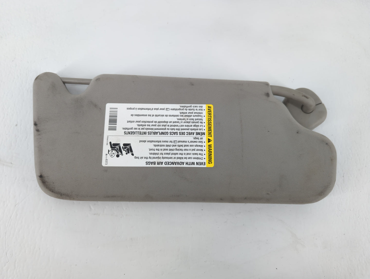 2005-2007 Buick Rainier Sun Visor Shade Replacement Driver Left Mirror Fits Fits 2005 2006 2007 OEM Used Auto Parts - Oemuse