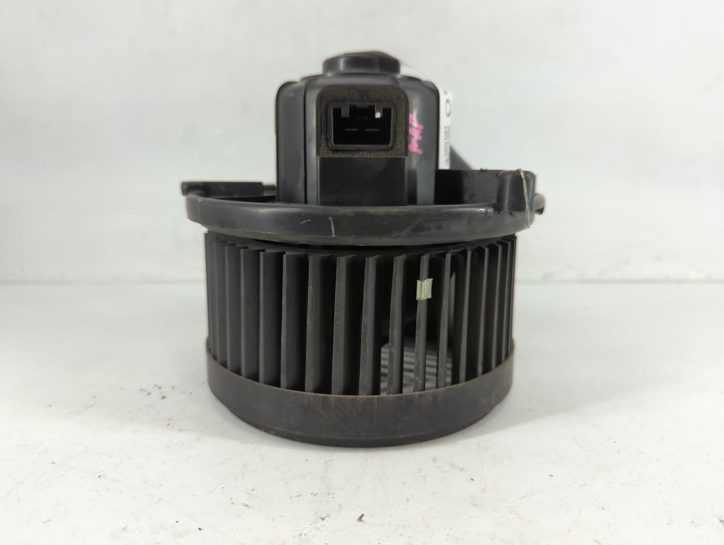 2002-2007 Buick Rendezvous Heater AC Blower Motor P/N:TA3469 Fits Fits 2001 2002 2003 2004 2005 2006 2007 2008 2009 OEM Used