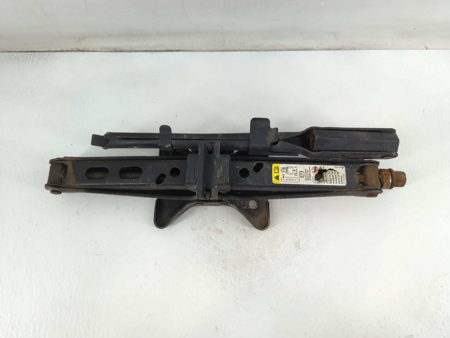 2006 Buick Rendezvous Spare Scissor Car Jack - Oemusedautoparts1.com