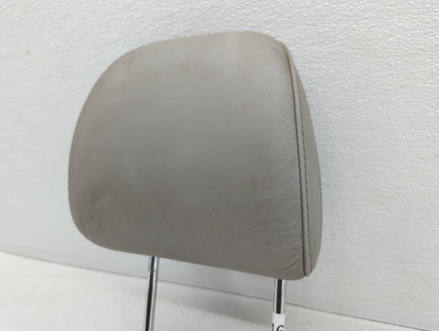 2005-2006 Buick Terraza Headrest Head Rest Front Driver Passenger Seat - Oemusedautoparts1.com