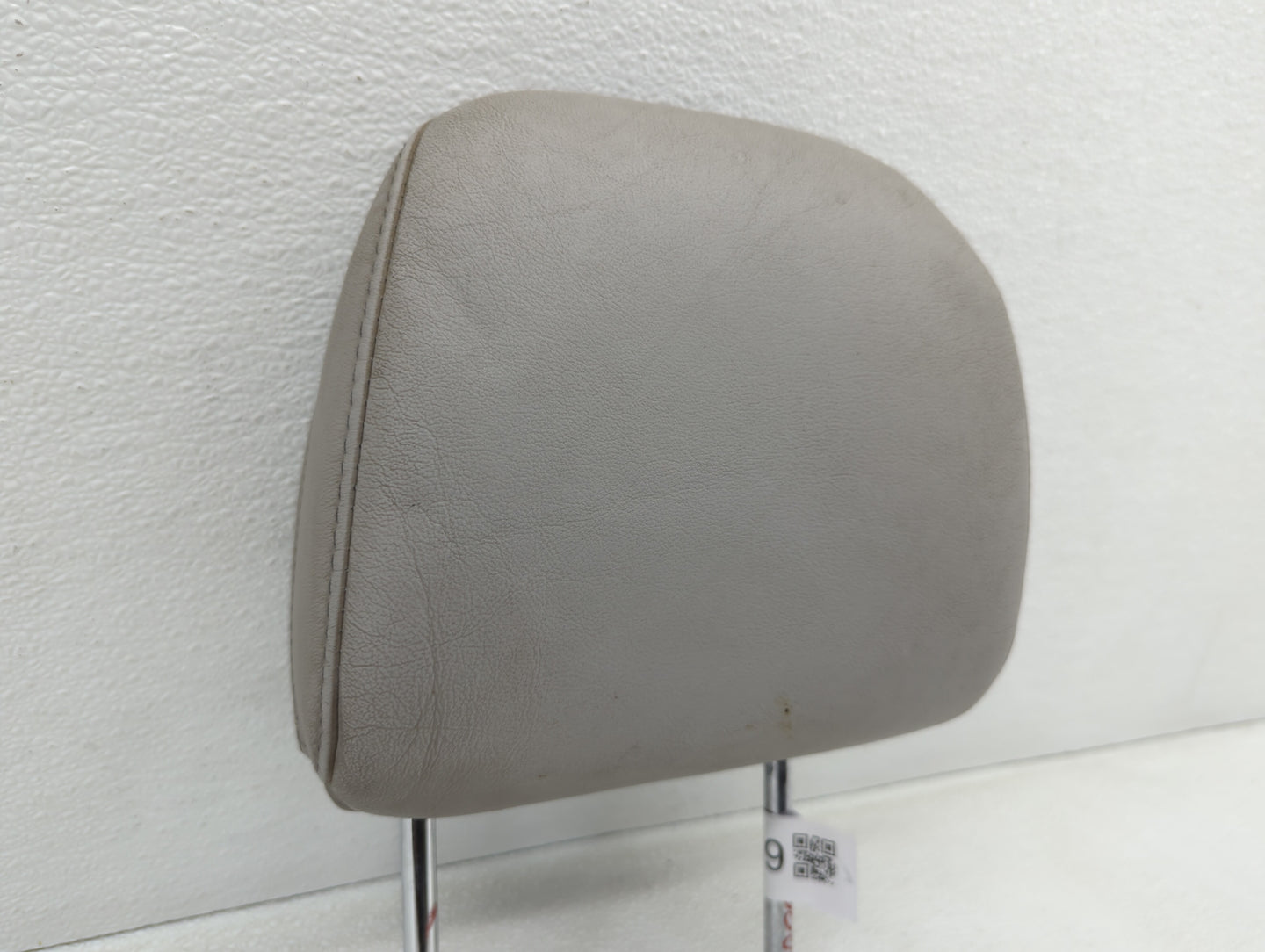 2005-2006 Buick Terraza Headrest Head Rest Rear Seat Light Grey - Oemusedautoparts1.com
