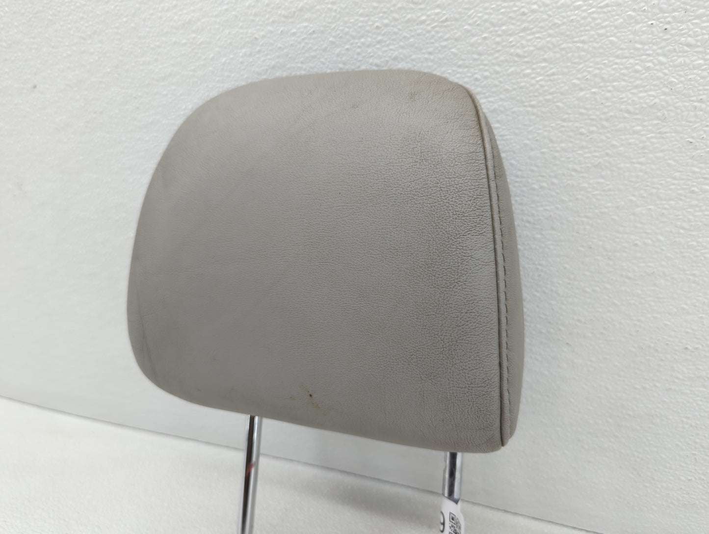 2005-2006 Buick Terraza Headrest Head Rest Rear Seat Light Grey - Oemusedautoparts1.com