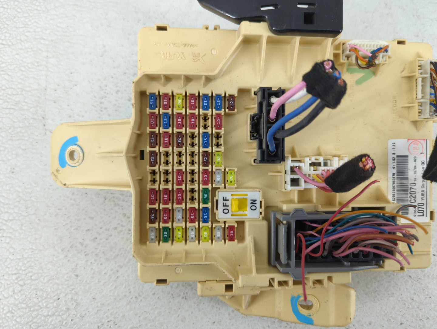 2005-2007 Buick Terraza Fusebox Fuse Box Panel Relay Module P/N:91950-C2070 6351-1432, 15791555 Fits Fits 2005 2006 2007 200