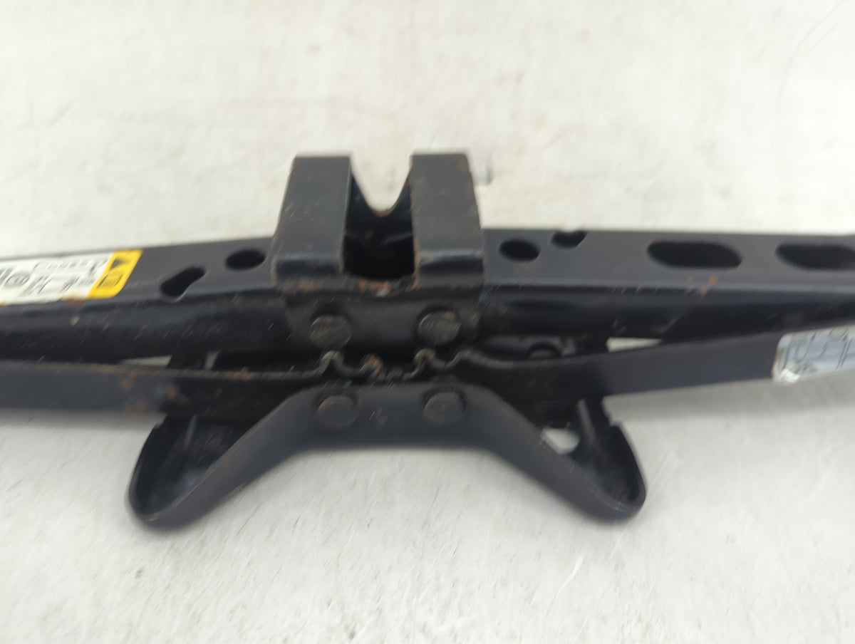 Buick Terraza Spare Scissor Car Jack 898162 - Oemusedautoparts1.com