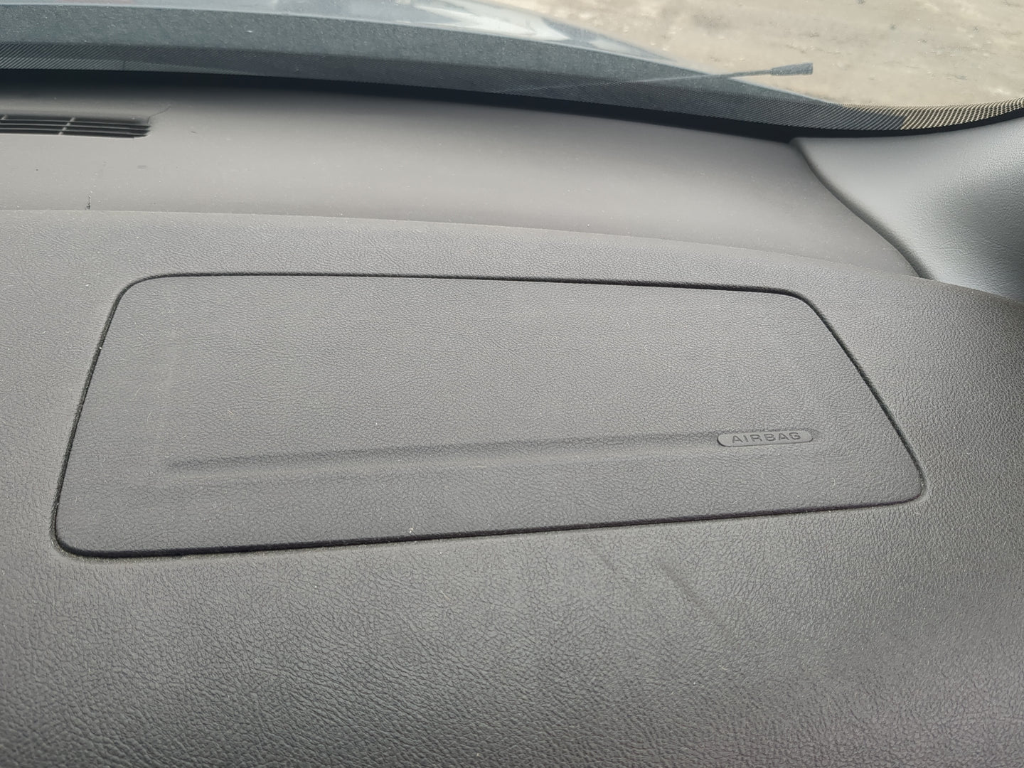 2005-2006 Buick Terraza Air Bag Passenger Right Dashboard OEM Fits Fits 2005 2006 OEM Used Auto Parts - Oemusedautoparts1.co