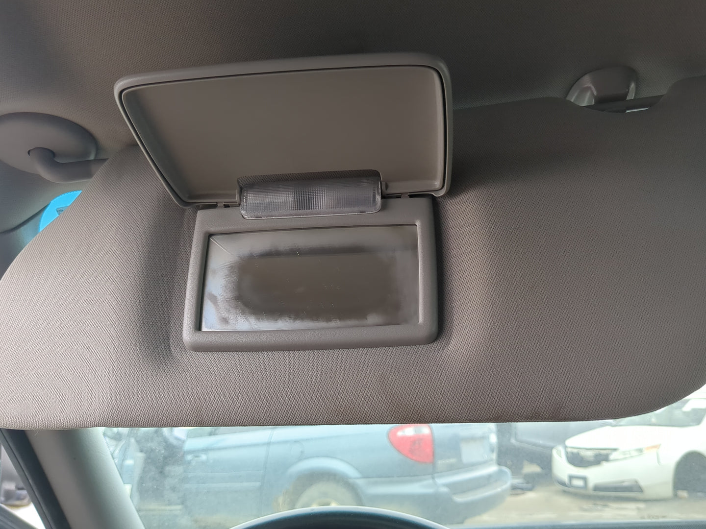 2005-2007 Buick Terraza Sun Visor Shade Replacement Driver Left Mirror Fits Fits 2005 2006 2007 2008 2009 OEM Used Auto Part