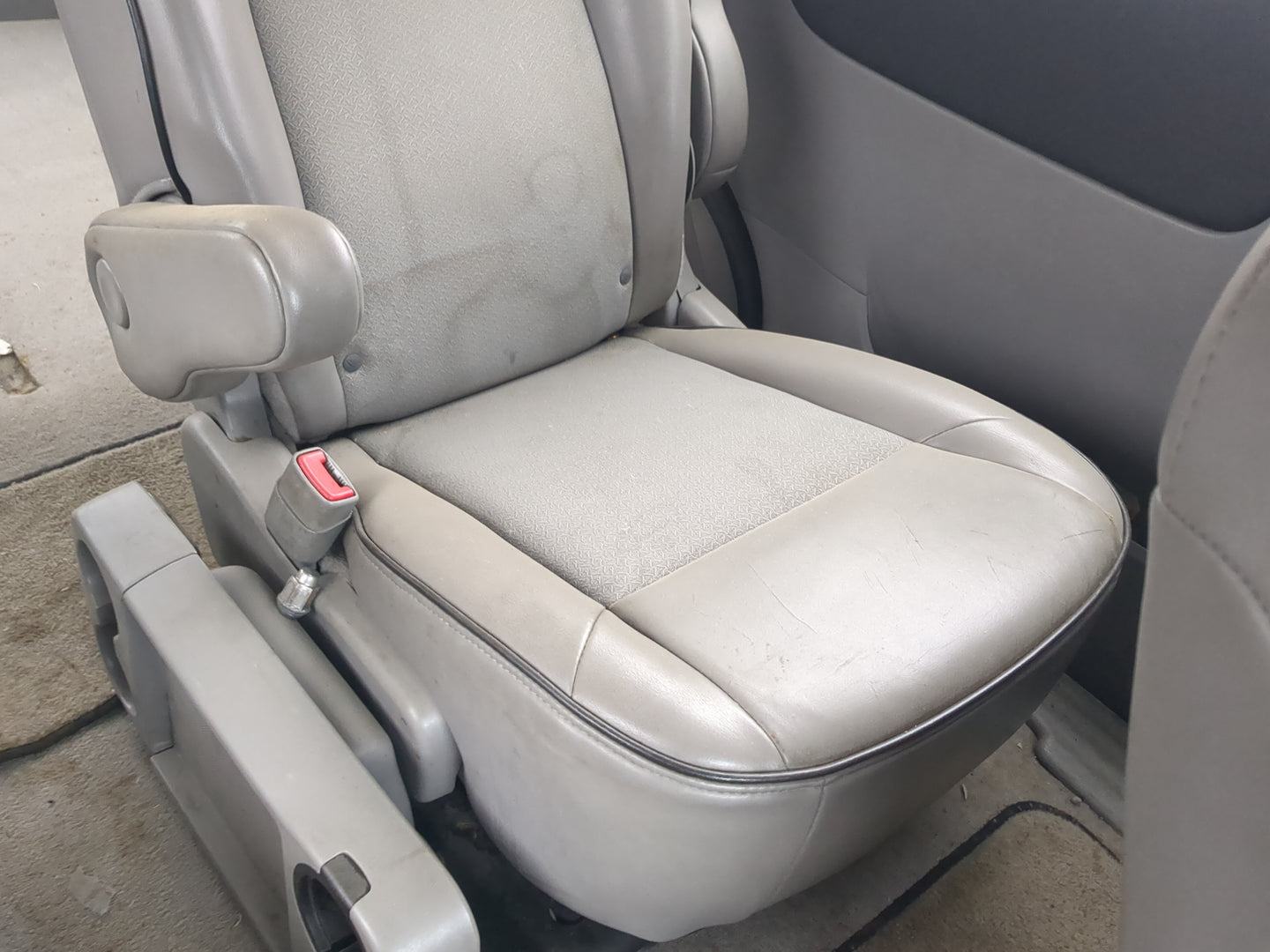 2006 Buick Terraza Rear Seat Oem - Oemusedautoparts1.com