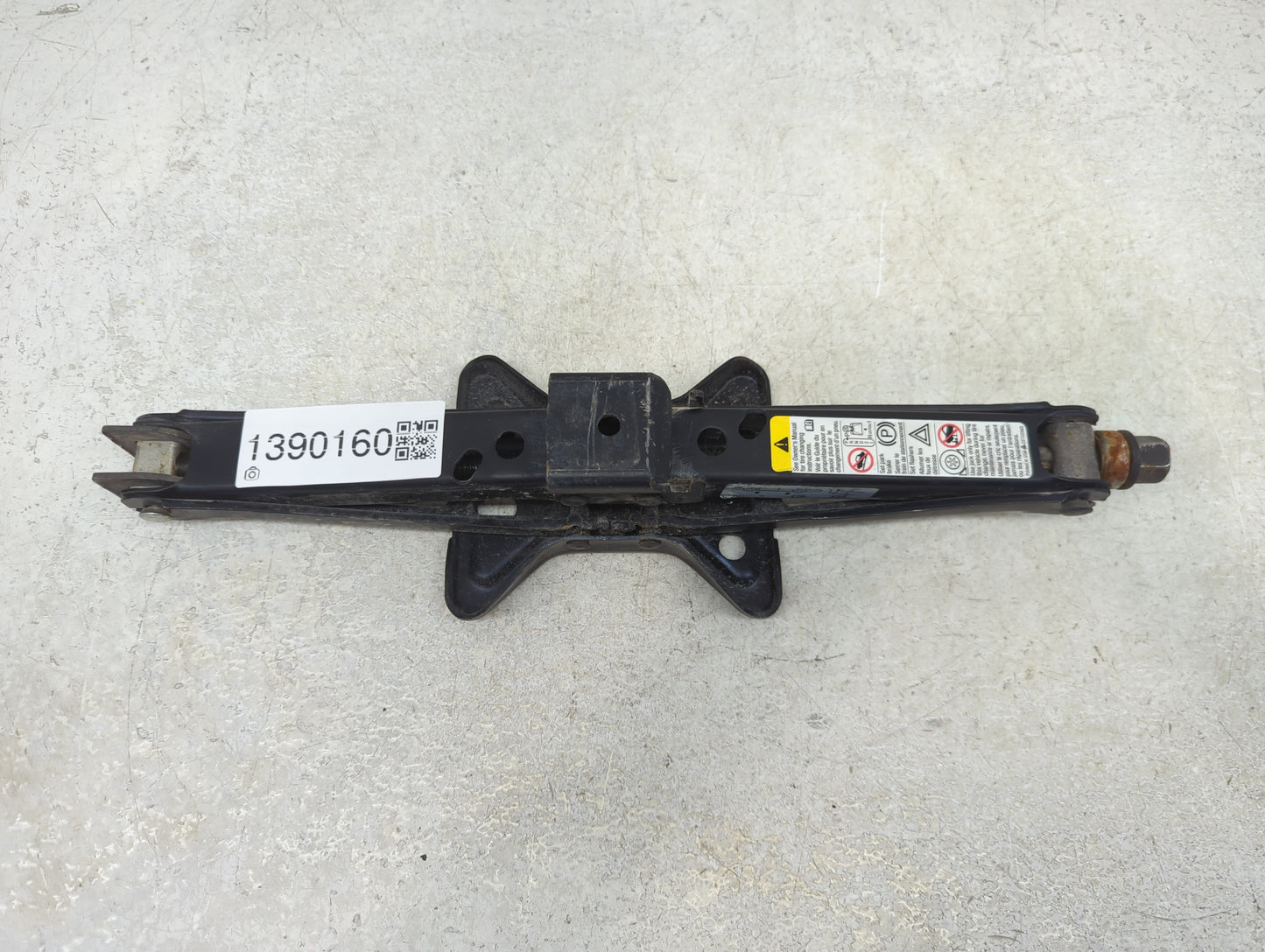 2006 Cadillac Cts Spare Scissor Car Jack - Oemusedautoparts1.com