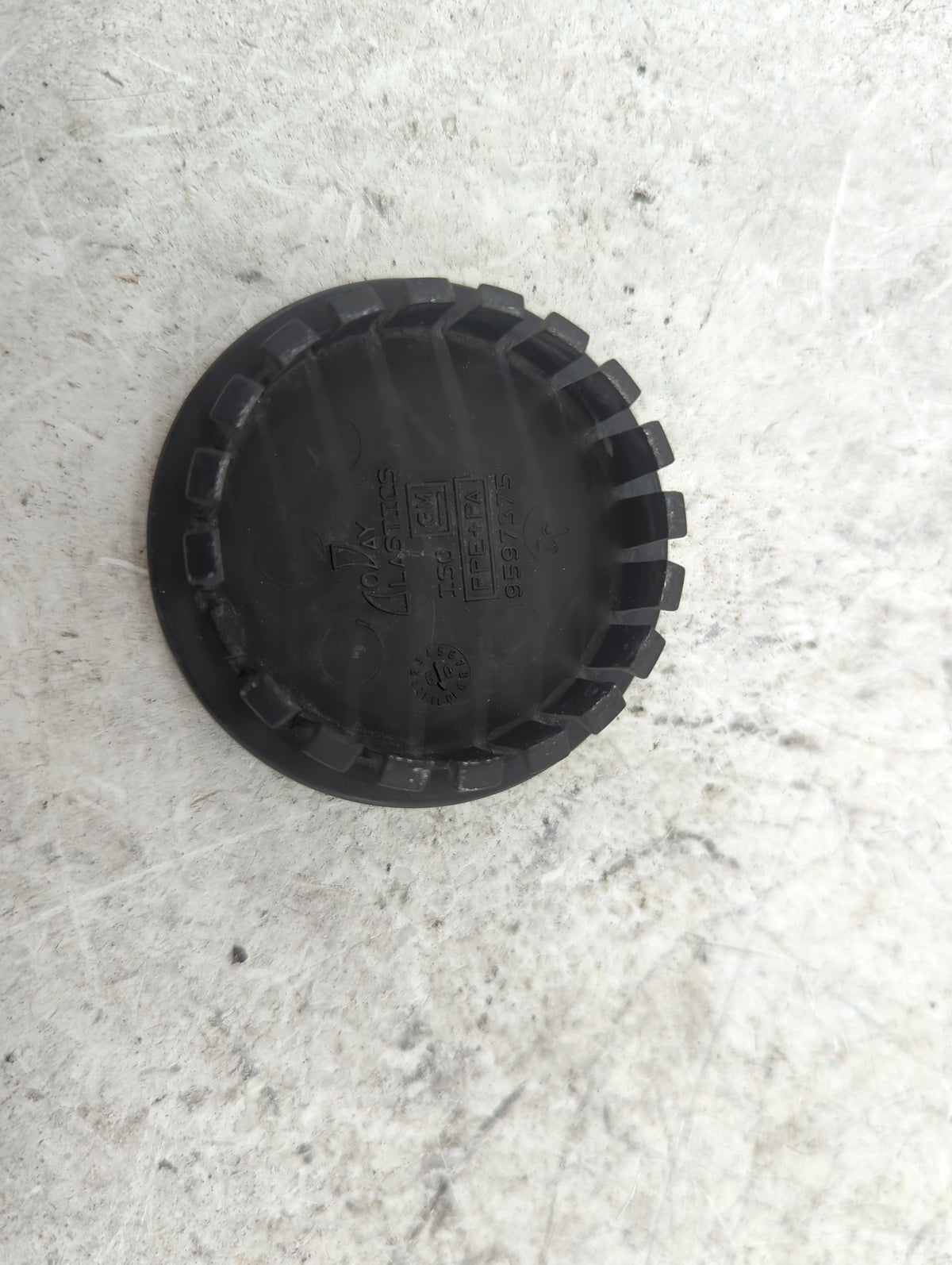 2006 Cadillac Cts Center Cap Oem Silver 1517190 - Oemusedautoparts1.com